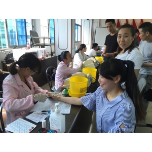 杭州德力西党委组织开展无偿献血活动